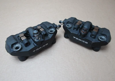 Suzuki GSX-R750 K8 2009 front brake calipers pair Tokico (14579) - Image 1 of 4