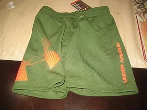 UNDER ARMOUR BOYS SHORTS HEATGEAR SIZE 24 MONTHS FOREST GREEN/ORANGE HUNT NWT - Picture 1 of 1