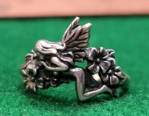 Sterling Silver Fairy Floral Ring Vintage 925 SIZE 7.5 - Picture 1 of 18