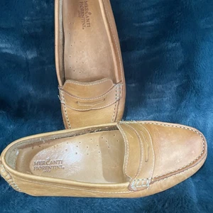 Women’s Mercanti Florentino Tan Leather Loafers Size 8.5 - Picture 1 of 11
