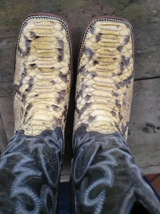 Phyton Boots 👢.. snake western cowboy - Picture 1 of 8