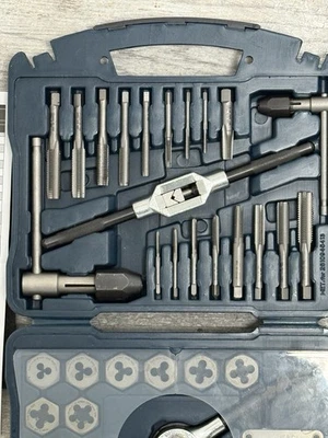 Bosch BTD40MS Juego de 40 Piezas Grifos y Troqueles Métricos - Completo, Excelente Forma Foto 1 de 4