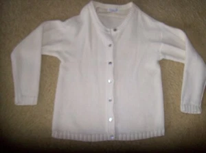 PRE-OWNED CHEROKEE WOMEN'S IVORY BUTTON FRONT KNIT SWEATER SIZE MEDIUM - Picture 1 of 3