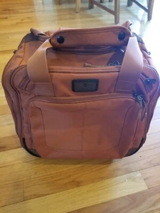 Eagle Creek Carry On Accessories Rolling Luggage - Picture 1 of 17