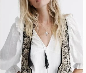 NWT Free People Route 66 layered necklace in Dark Olive / Gold - Picture 1 of 9