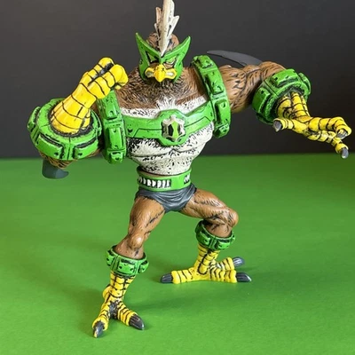 Figura de acción Bandai CN Ben 10 Omniverse Kickin' Hawk 2012 5,5" Foto 1 de 4