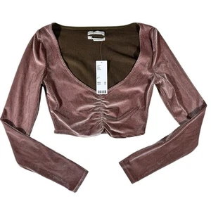 URBAN OUTFITTERS Rose Long Sleeve Crush Velvet V-Neck Blouse Women's Size Small - Picture 1 of 24