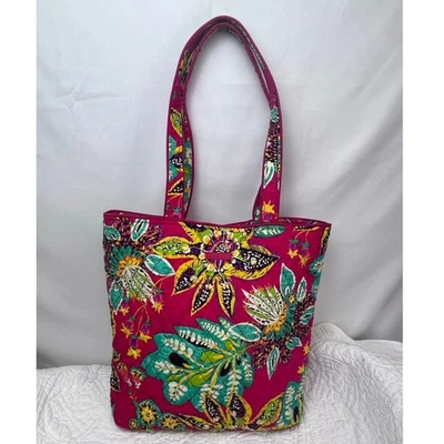 Vera Bradley Red Floral Quilted Shoulder Bag Purse Travel Beach Pool - Image 1 of 4