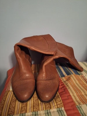 Vintage Bass Women's Brown Luggage Leather Boots  Size 7 - Image 1 of 4