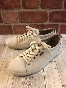 Sneakers Ecco da donna 6 super morbide in pelle bianca scarpe stringate - Foto 1 di 8