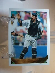1993 Topps Gold #230 - Carlton Fisk - Chicago White Sox 93-288 - Picture 1 of 2