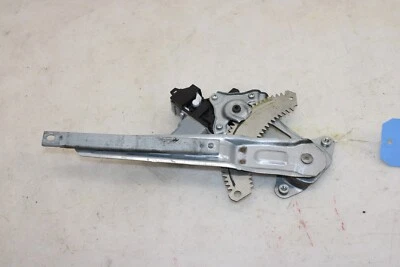 Regulador de ventana trasera izquierda Nissan Juke 2015-2017 OEM JX34 Foto 1 de 4