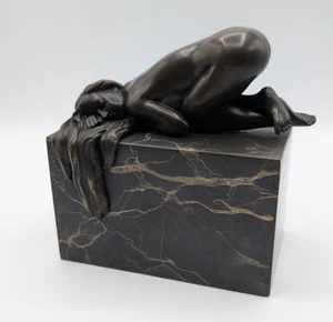 Adolf Josef Pohl Figurine Of A Curled Up Female Nude Bronze on Marble base. - Picture 1 of 11
