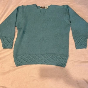 Aran Crafts Merino Wool Cable Knit Sweater Woman XL Teal Shamrock Knit V-Neck - Picture 1 of 8