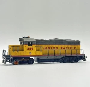 Walthers HO Union Pacific #289 Locomotive Train (GP9M) 931-102 untested - Picture 1 of 6
