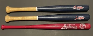 3er Pack Cleveland Indians 2000, 2002 Souvenir Mini Baseballschläger 18" - Bild 1 von 10