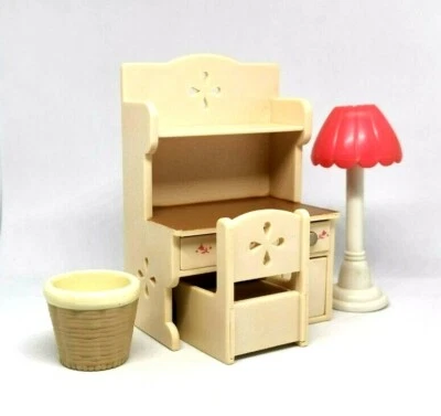 Japan Sylvanian Families STUDIO SCRIVANIA E LAMPADA DA TERRA casa delle bambo... - Immagine 1 di 4