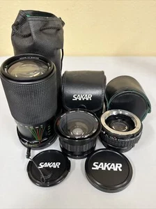 SAKAR MC ZOOM/C-MACRO 1:4.5 f=80-200mm Lens + SAKAR Deluxe Converter Bundle - Foto 1 di 15