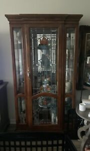 Lighted, Mirrored & Glass  Pulaski Curio  Cabinet Vintage 1980’s Local Pickup ..