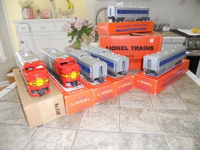 HTF LIONEL POSTWAR #11308 SANTA FE 乘客套装,1962 年包装盒 — 第 1/4 张图片