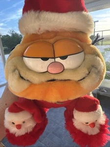 Dakin Garfield Cat plush toy in Christmas Slippers 1981 Cartoon Stuffed Animal - Picture 1 of 3