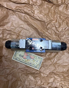 4WRAE10W1-60-2X/G24K31/F1V NEW REXR0TH VALVE R900732536 Fast Shipping FedEx DHL - Picture 1 of 4