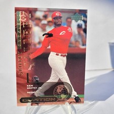 2000 Upper Deck Ovation Japan Griffey Gallery Ken Griffey Jr #G6 HOF