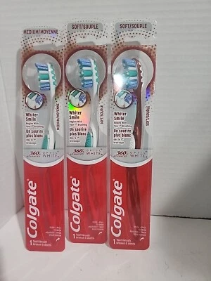 Lot of  3 Colgate 360 Advanced Optic White Toothbrushes 1 Medium & 2 Soft Bristl - Image 1 of 4