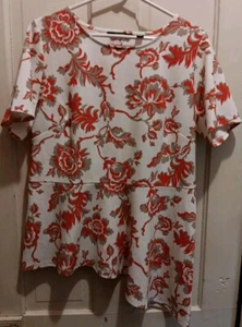 Dennis Basso Blouse Women Size Large Asymmetrical Peplum Hem Floral White Coral  - Picture 1 of 11