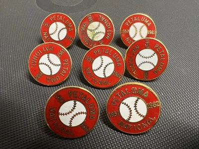 8件徽章套装:老式1982年佩塔卢马全国小联盟棒球别针徽章 — 第 1/4 张图片