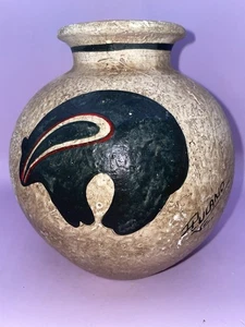 Native American Zuni Bear Motif Pottery Signed Lucano Round Vase - Picture 1 of 6