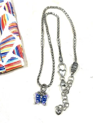 Brighton ABC Añadir un Dije Collar y Esmalte Púrpura Mariposa Dije Plata Lote Foto 1 de 2