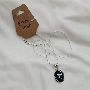 Grüner Onyx ovale Form natürlicher Edelstein Anhänger Halskette versilbert Kette - Bild 1 von 6