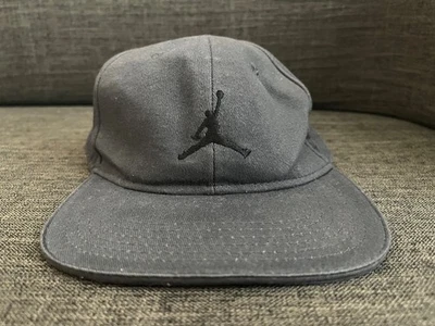 Air Jordan Jumpman 学步儿童帽子灰色带黑色刺绣可调节 — 第 1/3 张图片
