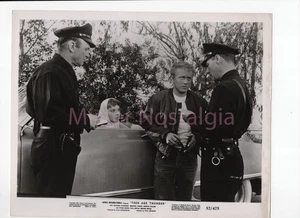 Vintage Foto 1957 Chuck Courtney Melinda Byron in Teenage Thunder - Bild 1 von 1
