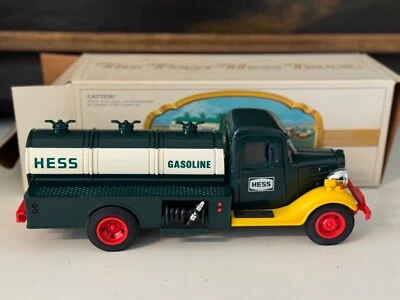 Hess Tanker Truck 2018 85th Anniversary Limited Edition 1933 - Image 1 of 3