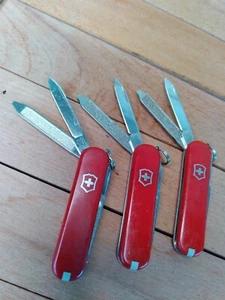 Victorinox SD Classic lot- Red Variant - Picture 1 of 4