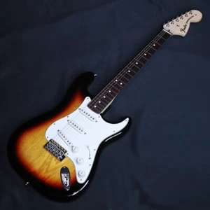 Fender FSR Made in Japn Traditional 70s Stratocaster 3-Color Sunburst - Picture 1 of 10