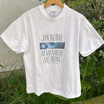 Camiseta promocional vintage 1994 Jan Burke “Remember Me, Irene” L blanca Foto 1 de 4