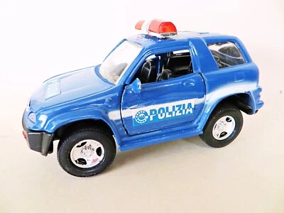 Toyota RAV4/ISUZU VEHICROSS? POLICÍA/COCHE DE POLICÍA PULL-BACK.  1:32. Foto 1 de 4