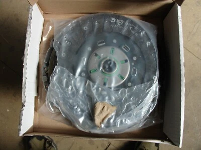 A026250050180 2pc Clutch Kit for Valeo A-Class W176 2012-2018 6 speed manual - Image 1 of 2