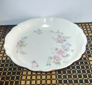 Pfaltzgraff Tea Rose 9 1/2” Scalloped Pie Plate - Picture 1 of 2