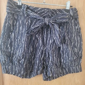 Womens French Connection blue grey mix shorts size 10 - Picture 1 of 3