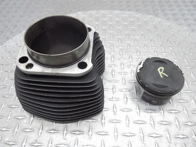 Harley-Davidson Road Glide FLTRU 2012 cilindro trasero barril jarra motor pistón Foto 1 de 4