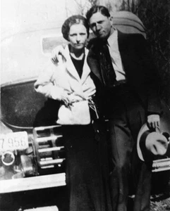 Bonnie and Clyde American Gangster Portrait, Gang 8"x 10" Photo 303 - Picture 1 of 2