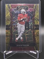 2023 Panini Select Draft Picks Justin Fields #38 Gold Lazer NM-MT