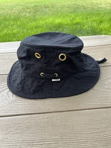 Tilley T1 Bucket Hat Size 7 1/2 Black Endurables Cotton Cap Canada - Picture 1 of 8
