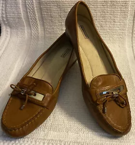 ALEX MARIE Brown Leather Loafers Size 9.5M Driving Moccasins Bow and Silver Trim - Picture 1 of 8
