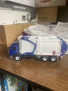 1/34 Scale First Gear Mack MR Front Load Refuse/Garbage Truck with Bin - Picture 1 of 1