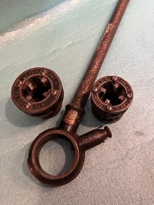 Vintage TOLEDO No.11 Pipe Threader Ratchet Head With two Dies 1” and 3/4" - Picture 1 of 12